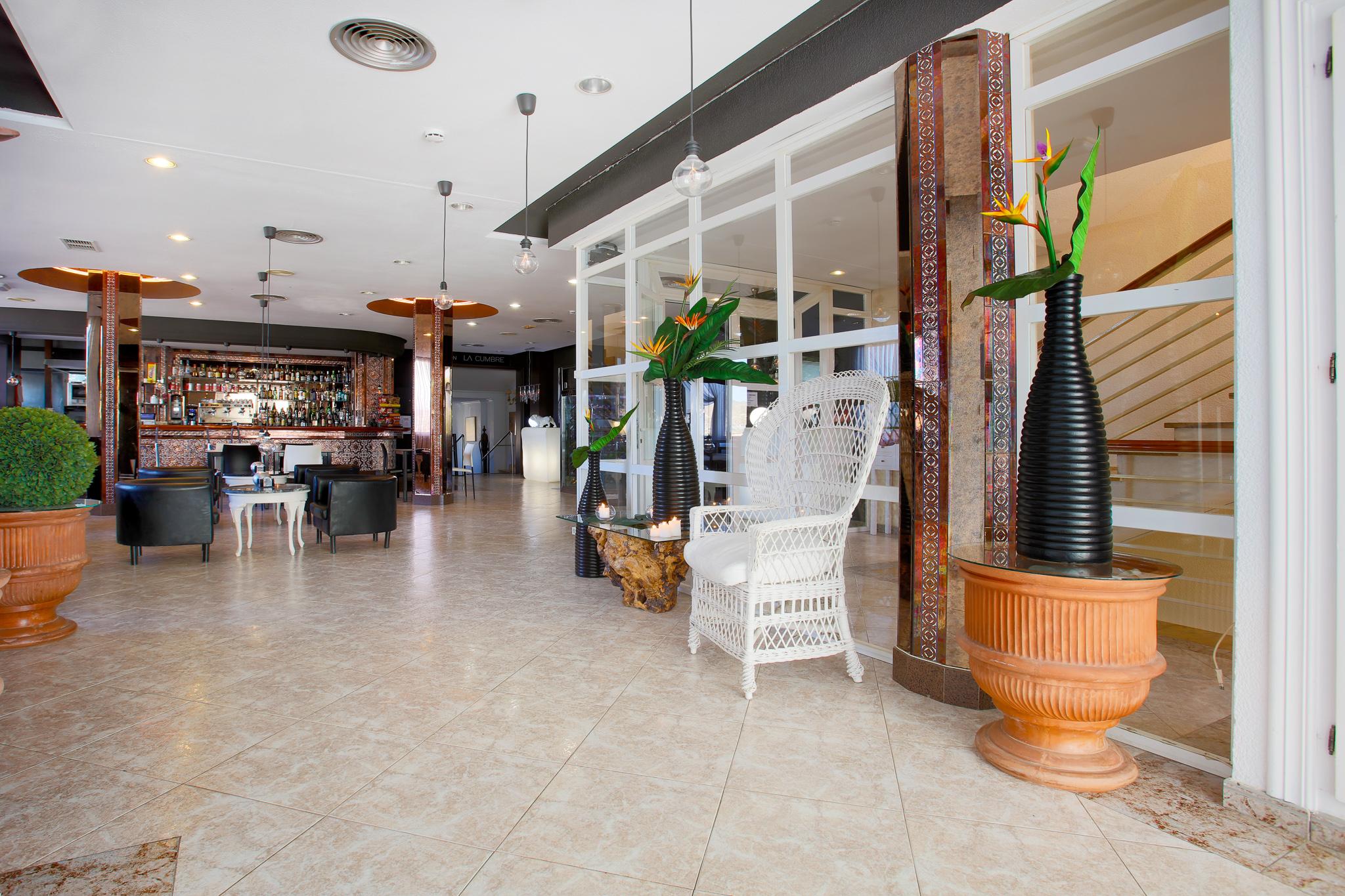 Ramada Resort By Wyndham Puerto De Mazarron Bagian luar foto