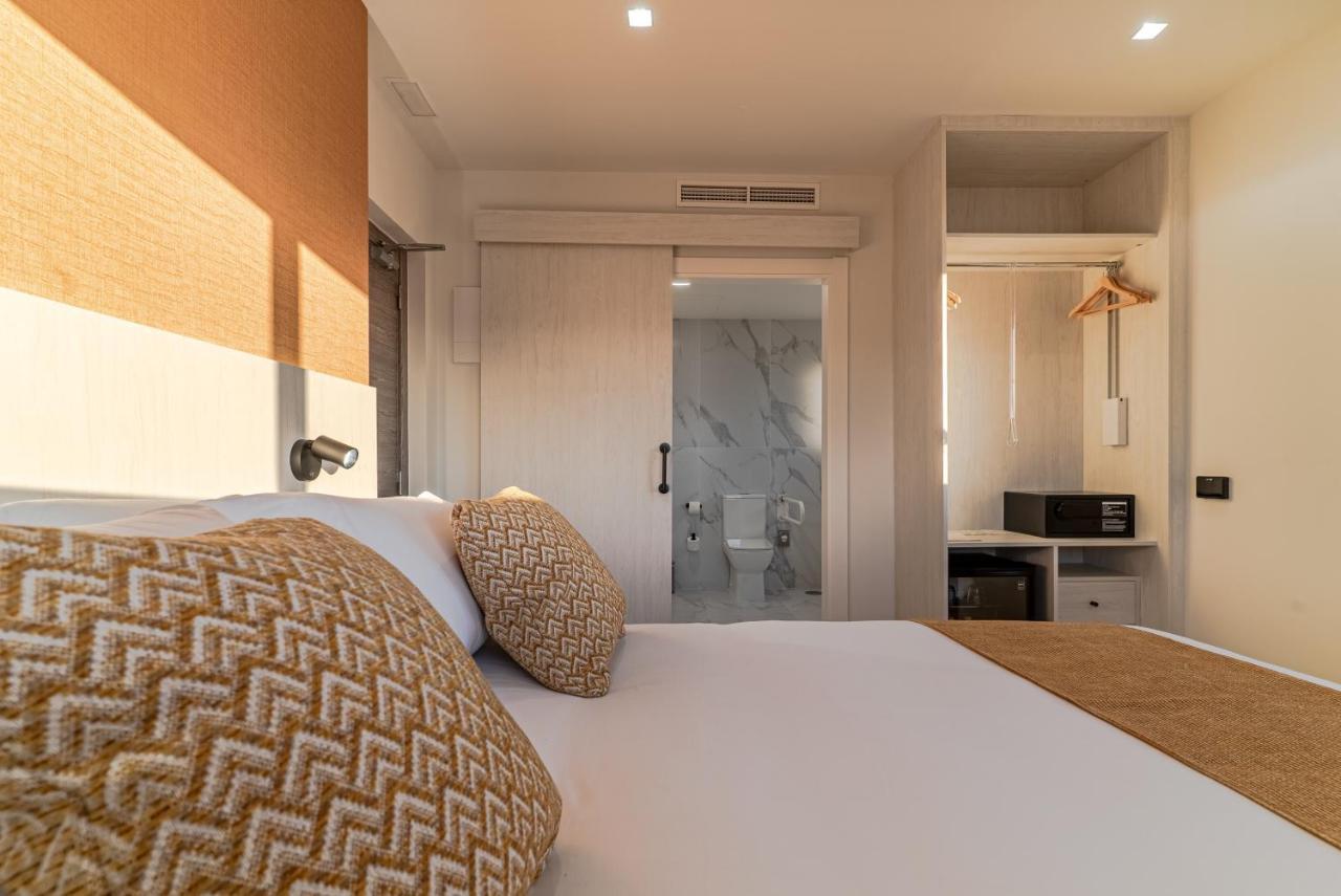 Ramada Resort By Wyndham Puerto De Mazarron Bagian luar foto