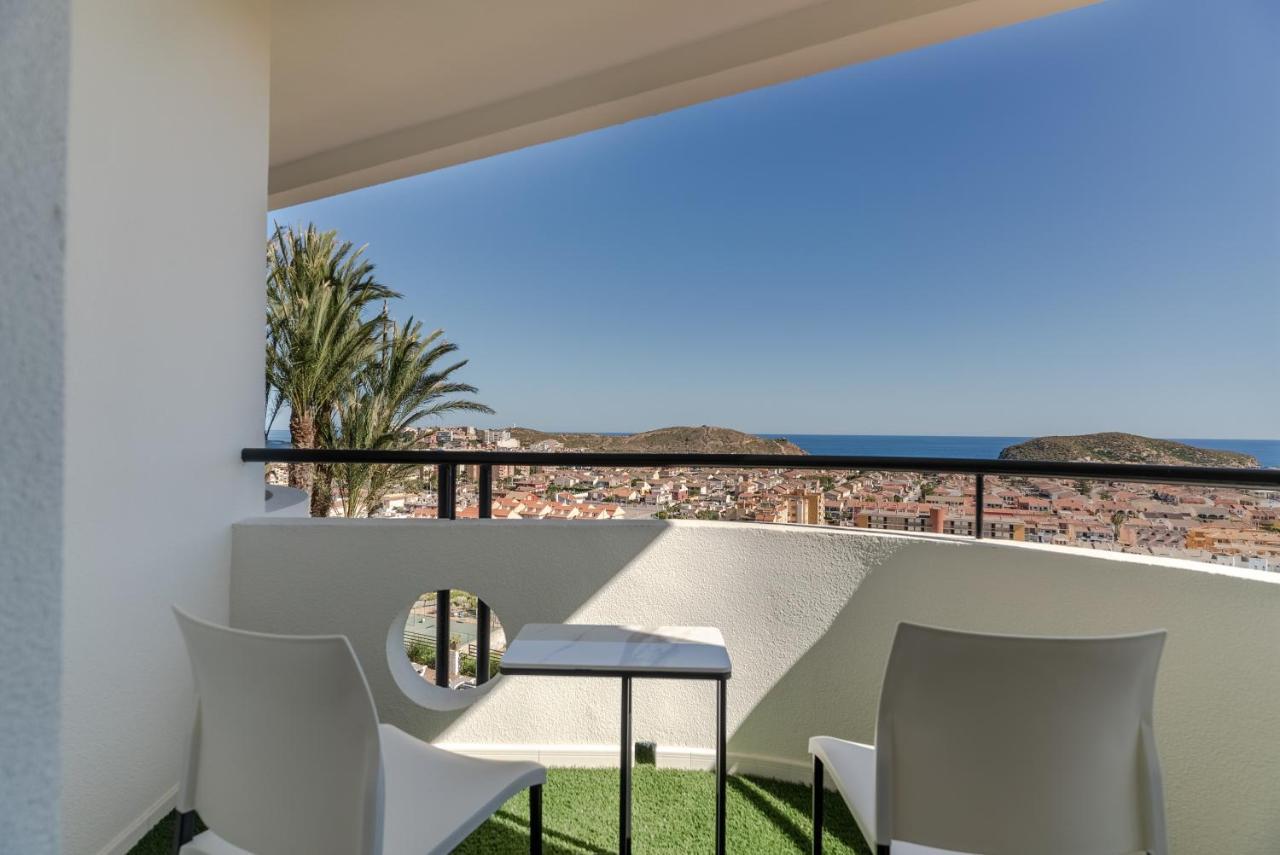 Ramada Resort By Wyndham Puerto De Mazarron Bagian luar foto