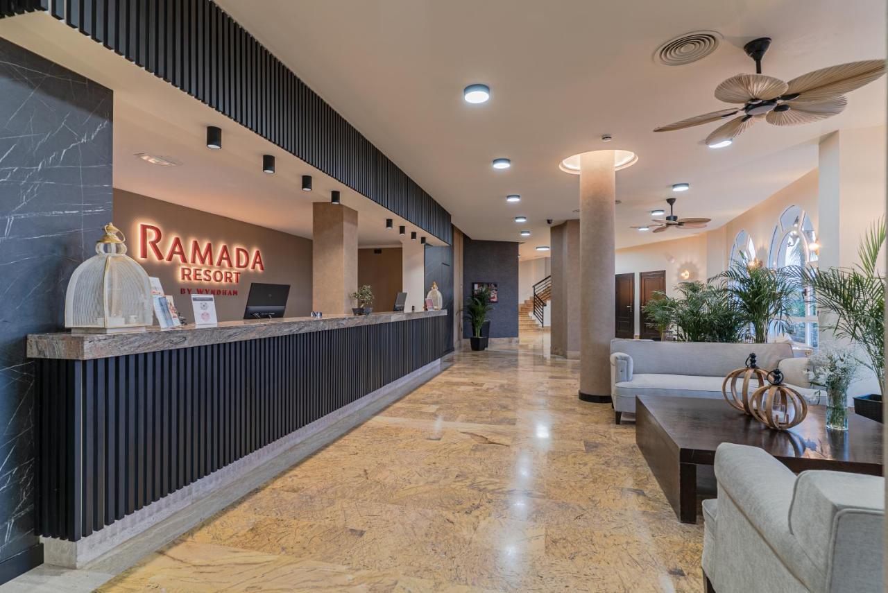 Ramada Resort By Wyndham Puerto De Mazarron Bagian luar foto