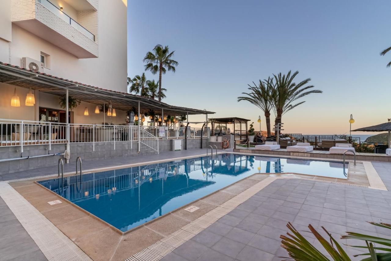 Ramada Resort By Wyndham Puerto De Mazarron Bagian luar foto