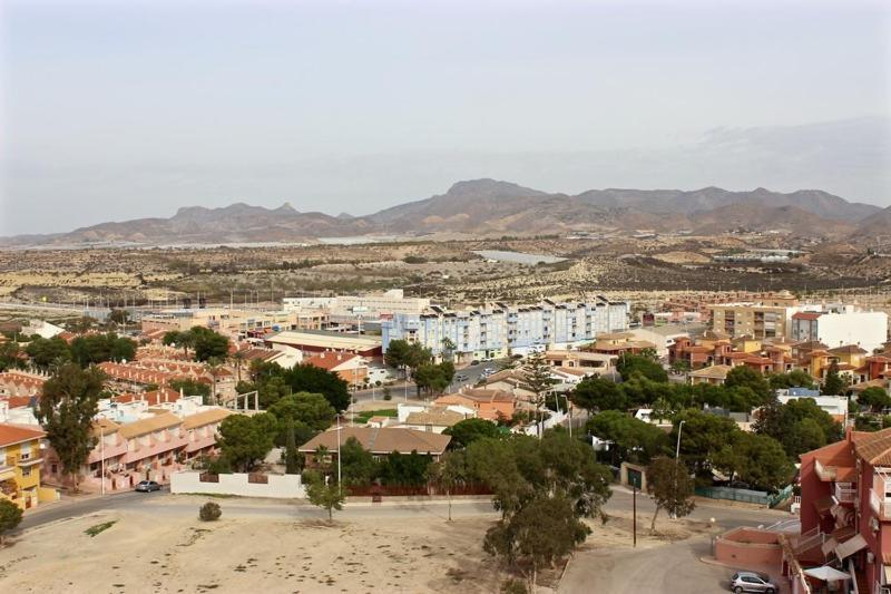 Ramada Resort By Wyndham Puerto De Mazarron Ruang foto